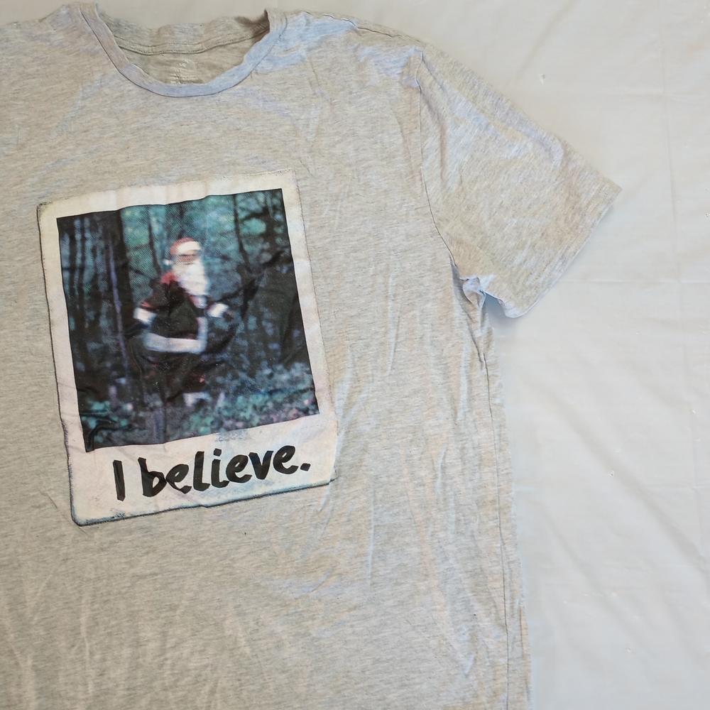 George Gray Short Sleeve Tee with Santa Print